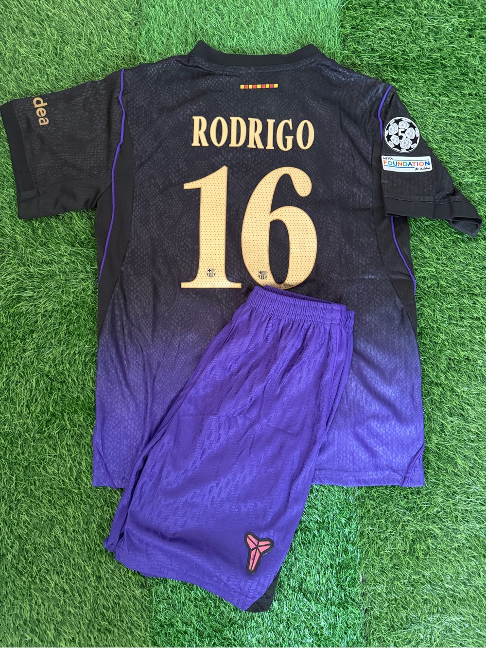 Rodrigo Barcelona jersey kids set